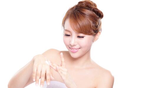  使用<a href=http://m.shpyhs.com/e/tags/?tagname=%E6%8A%97%E8%80%81 target=_blank class=infotextkey>抗老</a>產(chǎn)品 